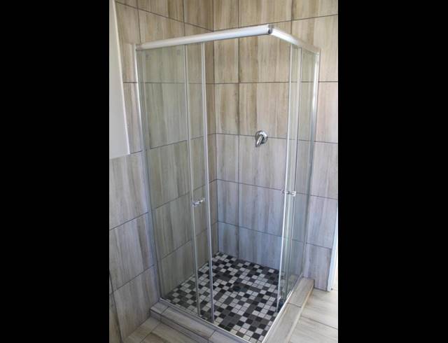 3 BEDROOM HOUSE FOR SALE IN AZAADVILLE